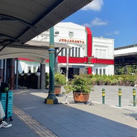 Photo taken at Stasiun Yogyakarta Tugu by Geral D. on 12/21/2023