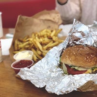 Photo taken at Five Guys by YJ C. on 10/9/2018