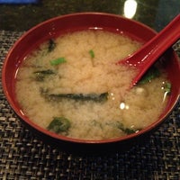 Photo taken at Enn Japanese Restaurant and Sushi Bar by Quori on 11/8/2012