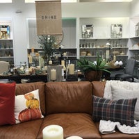 Pottery Barn 1065 Brea Mall