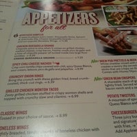 Photo taken at Applebee&amp;#39;s Grill + Bar by Sarrahh W. on 2/12/2013