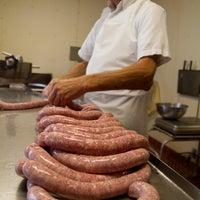 Foto tirada no(a) European Homemade Sausage Shop por European Homemade Sausage Shop em 7/7/2013