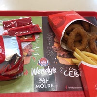 Photo taken at Wendy’s by Melanie S. on 2/15/2018