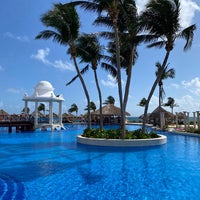 รูปภาพถ่ายที่ Now Sapphire Riviera Cancun โดย Lizeth L. เมื่อ 2/26/2021