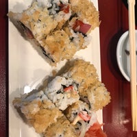 Photo taken at Sushi Tsune by Arthur B. on 8/10/2019