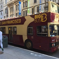 Photo taken at Big Bus Tours Sight Seeing by Daniele B. on 9/22/2017