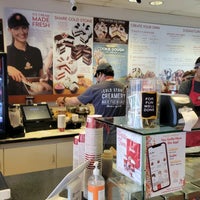 Photo taken at Cold Stone Creamery by Wayne H. on 7/5/2022