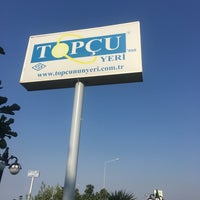 Photo taken at Topçu by Umut Oğuz Ç. on 9/2/2018