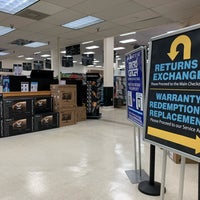Photo taken at Micro Center by Tracie C. on 1/31/2024