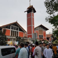 Photo taken at Masjid Kampung Siglap (Mosque) by Dean 𖣘 SK on 6/15/2018