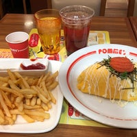 Photo taken at Pomme&amp;#39;s by Haruhiko E. on 2/22/2023
