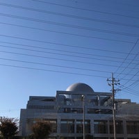 Photo taken at Ebina City Central Library by Haruhiko E. on 11/22/2023