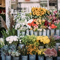 Foto scattata a Le Bouquet Flower Shop da Le Bouquet Flower Shop il 3/16/2017