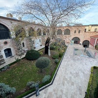Foto diambil di Türk ve İslam Eserleri Müzesi oleh Alexey M. pada 12/24/2023