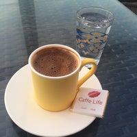 Foto tirada no(a) Cafe Life por çiğdem G. em 3/7/2016