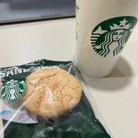 Photo taken at Starbucks by tombora on 10/5/2022
