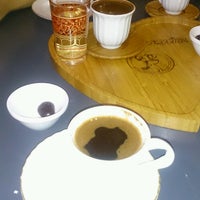Foto diambil di Medcezir Cafe &amp;amp; Restaurant oleh Çiğdem Y. pada 8/30/2016