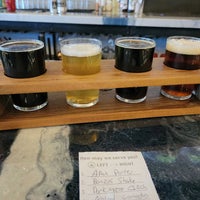 Photo taken at Apex Aleworks Brewery &amp;amp; Taproom by Aaron H. on 11/27/2021