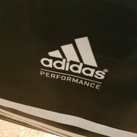 Adidas Performance Store Venta al por menor de art culos