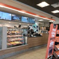 Photo taken at Dunkin&amp;#39; by pirooz p. on 11/21/2021