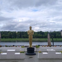 Photo taken at Статуя «Оскар» by Sasha P. on 9/9/2020