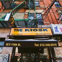 Foto tirada no(a) The Kiosk Bar &amp;amp; Restaurant por Compass em 4/25/2014