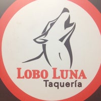 รูปภาพถ่ายที่ Lobo Luna Taqueria โดย Jose Maria เมื่อ 10/25/2013