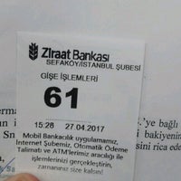 Photo taken at Ziraat Bankası by Dursun K. on 4/27/2017