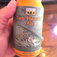 Снимок сделан в Beer On Clark пользователем Jeffro D. 6/18/2018