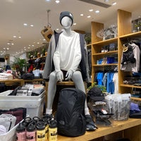 The North Face 名古屋ラシック店 名古屋市の衣料品店