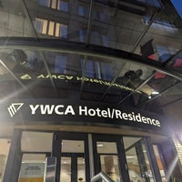 Photo taken at YWCA Hotel/Residence by Óscar on 8/21/2023
