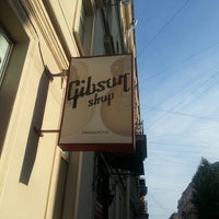 Photo taken at Gibson Shop by Константин С. on 7/15/2013