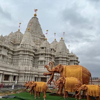 Photo taken at BAPS Shri Swaminarayan Mandir by Peter V. on 1/13/2024