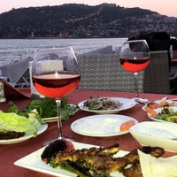 Foto scattata a Öztürk Kolcuoğlu Ocakbaşı Restaurant da Jnt il 9/7/2018