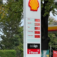 Photo taken at Shell by T. H. on 10/6/2023
