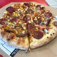 Photo taken at Domino&amp;#39;s Pizza by Levent Ö. on 8/20/2017