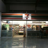 Photo taken at 7- Eleven by Guillermo R. on 12/1/2012