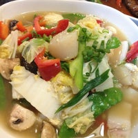 Photo taken at Kob Kun Fine Thai Cuisine by Leila S. on 5/11/2013