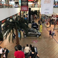 Das Foto wurde bei Único Centro Comercial Outlet von Eddie S. am 12/13/2016 aufgenommen