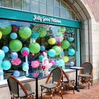 Photo taken at Jolly Good Fellows - Sweet Boutique by Laura F. on 8/16/2013