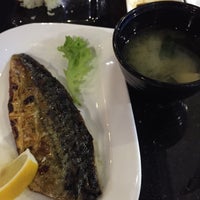 Снимок сделан в Kiraku Japanese Restaurant пользователем Sue W. 2/10/2015