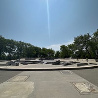 Photo taken at Flushing Meadows Corona Skate Park by Luis O. on 5/29/2023