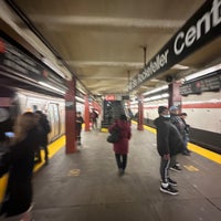 Photo taken at MTA Subway - 47th-50th St/Rockefeller Center (B/D/F/M) by Luis O. on 3/28/2023