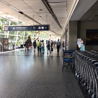 Photo taken at Check-in Aerolíneas Argentinas by Alejandro D. on 12/28/2016