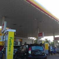 Foto scattata a Shell Pekan da Nassruddien R. il 10/28/2012