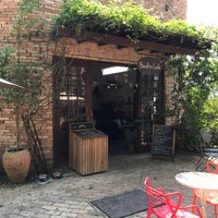 9/10/2017 tarihinde Romeo C.ziyaretçi tarafından Bendito Café'de çekilen fotoğraf