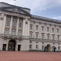 Photo taken at Buckingham Palace Gate by Kübra A. on 3/3/2024