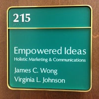 รูปภาพถ่ายที่ Empowered Ideas โดย James W. เมื่อ 9/13/2013
