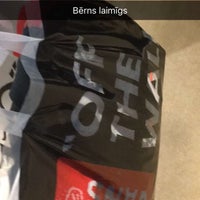 vans valley plaza mall