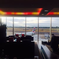 Photo taken at British Airways - International Lounge by Fm D. on 6/17/2015